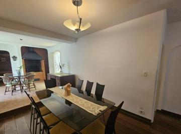 cf3d3693-127c-4cc5-a502-a4c5013599d8 · Sensacional casa para venda em Parque Continental com 4 quartos, sendo 3 suítes, 248m²