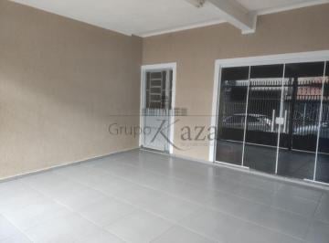Casa · 205m² · 4 Quartos · 2 Vagas · Sobrado- Residencial Bosque dos Ipês