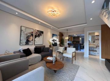 Casa · 133m² · 3 Quartos · 2 Vagas · Casa em Condomínio Fechado com 3 quartos à venda no bairro Camobi em Santa Maria.