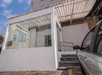 Comercial · 99m² · 4 Quartos · 3 Vagas · Loja na Rua Guilherme Bebiano Martins, 336 • 99 m²