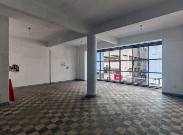 Comercial · 405m² · Sala comercial na Rua José Paulino, 694 - 1 andar • 405 m²