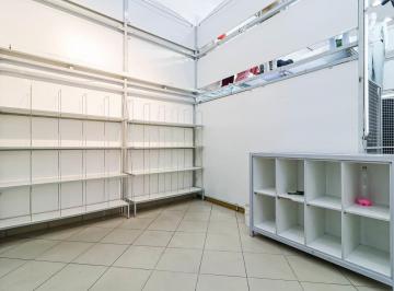 Comercial · 8m² · Loja em shopping na Rua Ministro Firmino Whitaker, 124 - LOJA 01 BOX 40 • 8 m²
