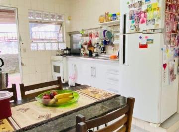 Casa de 3 quartos, Mogi das Cruzes · Casa para venda em Vila Natal de 164.14m² com 3 Quartos e 4 Garagens