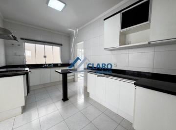 Casa · 200m² · 3 Quartos · 4 Vagas · Casa para alugar em Residencial Villaggio Iii de 200.00m² com 3 Quartos, 3 Suites e 4 Garagens