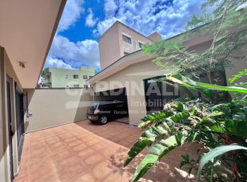 Casa · 232m² · 3 Quartos · 4 Vagas · Casa para venda em Presidente Médici de 232.00m² com 3 Quartos, 1 Suite e 4 Garagens