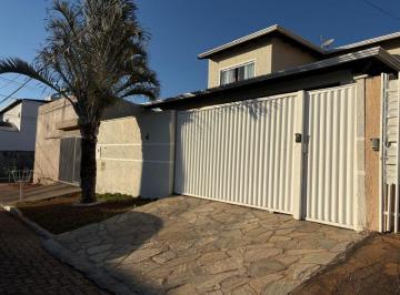 Casa de 4 quartos, Sobradinho · CASA COM 3 SUÍTES, PISCINA AQUECIDA E ÁREA GOURMET – CONDOMÍNIO FRATERNIDADE