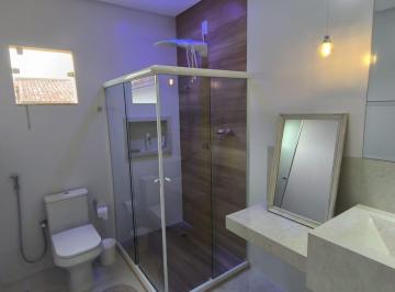 Casa · 247m² · 3 Quartos · 2 Vagas · Casa para venda em Candeias de 247.00m² com 3 Quartos, 2 Suites e 2 Garagens