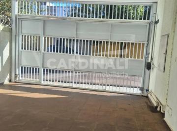Casa · 258m² · 3 Quartos · 2 Vagas · Casa para venda em Centro de 258.00m² com 3 Quartos, 1 Suite e 2 Garagens