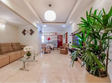 Casa · 271m² · 3 Quartos · 2 Vagas · Casa para venda em Jardim Itália de 271.00m² com 3 Quartos, 1 Suite e 2 Garagens