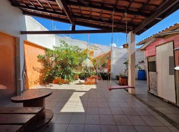 Casa · 180m² · 20 Quartos · 3 Vagas · Casa para venda em Jardim São Paulo de 180.00m² com 20 Quartos e 3 Garagens
