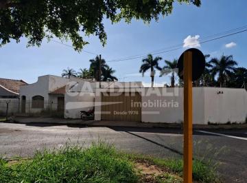 Casa · 319m² · 4 Quartos · 10 Vagas · Casa para venda em Vila José Bonifácio de 319.00m² com 4 Quartos, 1 Suite e 10 Garagens