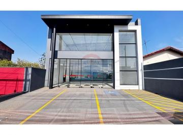 Comercial · 434m² · 3 Vagas · Galpão / Depósito / Armazém para alugar em Parque Ortolândia de 433.80m² com 3 Garagens