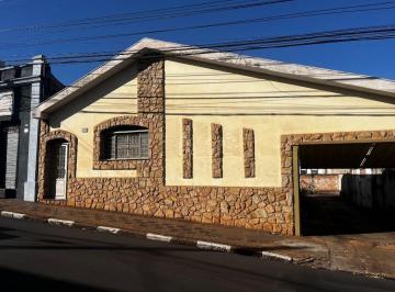 Casa · 202m² · 3 Quartos · 3 Vagas · Casa para venda em Centro de 202.00m² com 3 Quartos, 1 Suite e 3 Garagens
