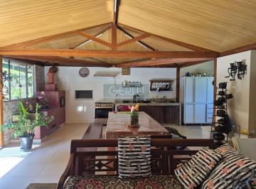 Casa · 200m² · 3 Quartos · 10 Vagas · Casa de Condomínio para venda em Gentileza de 200.00m² com 3 Quartos, 2 Suites e 10 Garagens