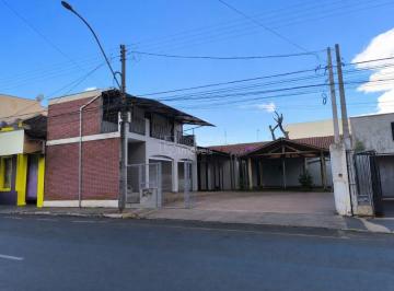 Comercial · 307m² · 4 Quartos · Prédio Comercial para venda e aluguel em Centro de 307.00m² com 4 Quartos e 4 Suites