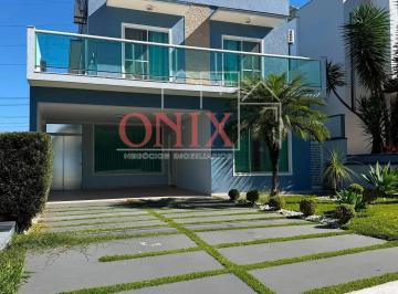 Casa · 250m² · 4 Quartos · Casa de Condomínio para alugar em Fazenda Rodeio de 250.00m² com 4 Quartos e 1 Suite