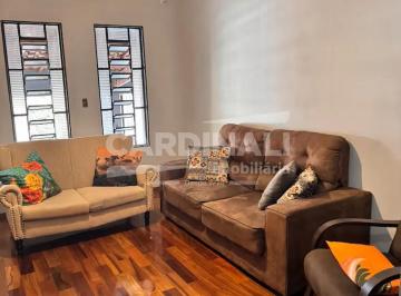 Casa · 204m² · 7 Quartos · 3 Vagas · Casa para venda em Vila Rancho Velho de 204.00m² com 7 Quartos e 3 Garagens