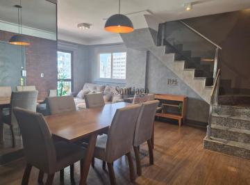 Apartamento · 169m² · 3 Quartos · Apartamento para alugar em Centro de 169.00m² com 3 Quartos e 1 Suite