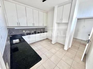 Apartamento · 157m² · 3 Quartos · Apartamento para venda em Centro de 157.00m² com 3 Quartos e 1 Suite
