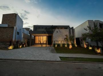 Casa · 250m² · 4 Quartos · 4 Vagas · Casa em condomínio para Venda no Alphaville