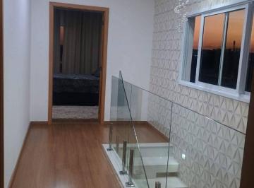 Casa de 2 quartos, Jundiaí · Garagem para 2 carros, sala íntegra com cozinha, 2 quartos com suite e closets, 1 escritório que pod