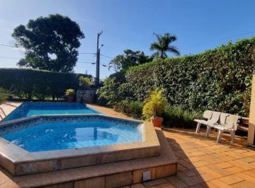 43da0328-d2f6-48cb-bdf6-51f21328b949 · Casa no condomínio Rancho dos Arcos para venda com 4 quartos, sendo 1 suíte, 2,000m²