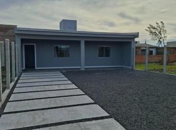 Casa · 120m² · 2 Quartos · 1 Vaga · 🏡 Imóvel Novo à Venda em Imbé