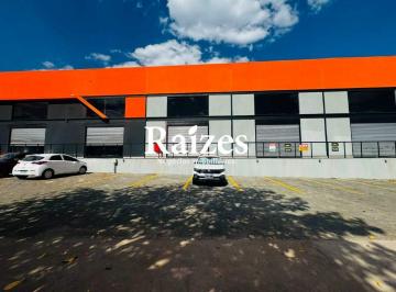 Comercial · 124m² · Loja para Alugar na Rondon Pacheco | Fachada em Vidro, Portas Automatizadas, Pé-Direito Duplo (7m) e
