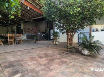 Casa · 360m² · 3 Quartos · 4 Vagas · Casa à venda, 3 quartos, 4 vagas, Petrópolis - Betim/MG