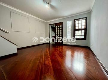 Casa · 124m² · 2 Quartos · 1 Vaga · Sobrado para Alugar em Santo André (Jardim Bela Vista) | 2 Quartos, 1 Vaga