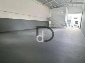 e954d6e6f8e611130bc70e37bffb81820a3f283f · Barracão para locação em Valinhos/SP R$ 9.000 mês