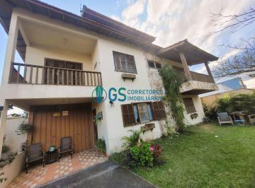 Casa · 6 Quartos · 1 Vaga · Casa com piscina e 06 dormitórios na Praia da Pinheira