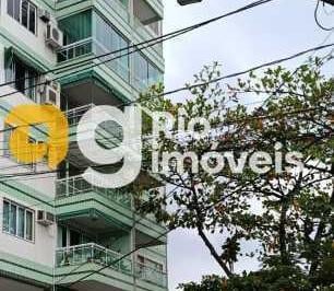 Apartamento · 145m² · 3 Quartos · 2 Vagas · COM ELEVADOR 145 METROS - VAZIO - PISCINA