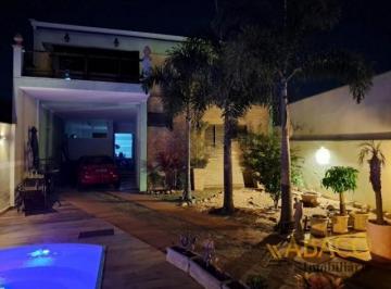 Casa · 182m² · 3 Quartos · 3 Vagas · Sobrado para venda em Jardim Das Torres de 181.80m² com 3 Quartos, 1 Suite e 3 Garagens