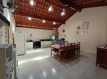 Casa de 3 quartos, Araçatuba · Casa para venda em Conjunto Habitacional Hilda Mandarino de 131.54m² com 3 Quartos, 1 Suite e 2 Gara