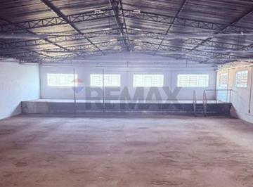 Comercial · 740m² · 5 Vagas · Galpão / Depósito / Armazém para alugar em Parque Industrial Recanto de 740.00m² com 5 Garagens