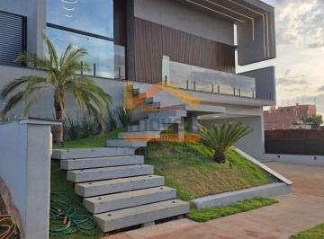 Casa · 272m² · 3 Quartos · 6 Vagas · Casa de Condomínio para venda em Parque Fortaleza de 272.00m² com 3 Quartos, 3 Suites e 6 Garagens
