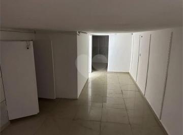 Comercial · 361m² · 2 Vagas · Sala Comercial para alugar em Vila Tavares de 361.00m² com 2 Garagens
