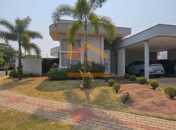 Casa · 243m² · 3 Quartos · 4 Vagas · Casa de Condomínio para venda em Estância Hípica de 243.00m² com 3 Quartos, 1 Suite e 4 Garagens