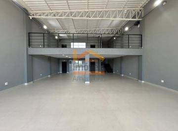 Comercial · 260m² · Galpão / Depósito / Armazém para alugar em Jardim Alphacenter de 260.00m²