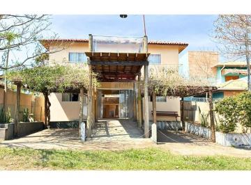 Casa · 266m² · 5 Quartos · 7 Vagas · Casa para venda em Costa Azul I de 265.61m² com 5 Quartos, 3 Suites e 7 Garagens