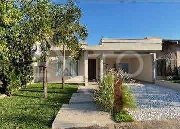 Casa · 156m² · 3 Quartos · 4 Vagas · Casa para venda em Vale Das Laranjeiras de 156.00m² com 3 Quartos, 3 Suites e 4 Garagens