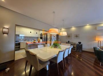 Apartamento · 154m² · 3 Quartos · 2 Vagas · Apartamento para venda em Santa Cruz de 154.00m² com 3 Quartos, 1 Suite e 2 Garagens