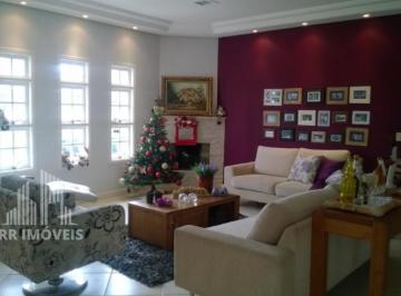 Casa · 241m² · 3 Quartos · 5 Vagas · Casa para venda em Tarumã de 241.00m² com 3 Quartos, 1 Suite e 5 Garagens