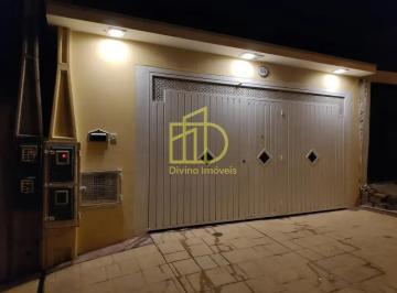 Casa · 136m² · 2 Quartos · 3 Vagas · Casa para venda em Jardim Itanguá de 136.00m² com 2 Quartos, 1 Suite e 3 Garagens
