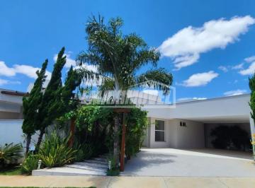 Casa · 351m² · 3 Quartos · 4 Vagas · Casa de Condomínio para alugar em Parque Campolim de 351.00m² com 3 Quartos, 3 Suites e 4 Garagens