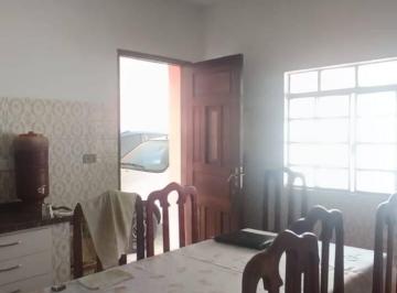 Casa · 350m² · 2 Quartos · 3 Vagas · Casa para venda em Jardim Guanabara de 350.00m² com 2 Quartos e 3 Garagens
