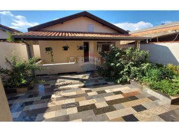 Casa · 215m² · 3 Quartos · 3 Vagas · Casa para venda em Jardim Santa Rosa de 215.24m² com 3 Quartos, 1 Suite e 3 Garagens