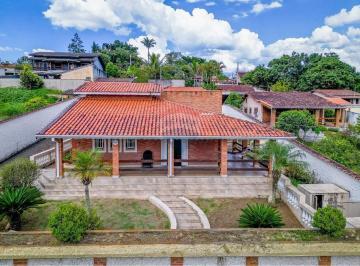Terreno · 246m² · 3 Quartos · 10 Vagas · Chácara para venda em Centro de 245.95m² com 3 Quartos, 1 Suite e 10 Garagens