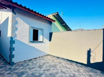 Foto 01 · Casa à venda em Itanhaém-SP: 2 quartos, 1 suíte, 2 vagas de garagem, 62m² na Nossa Senhora do Sion!
